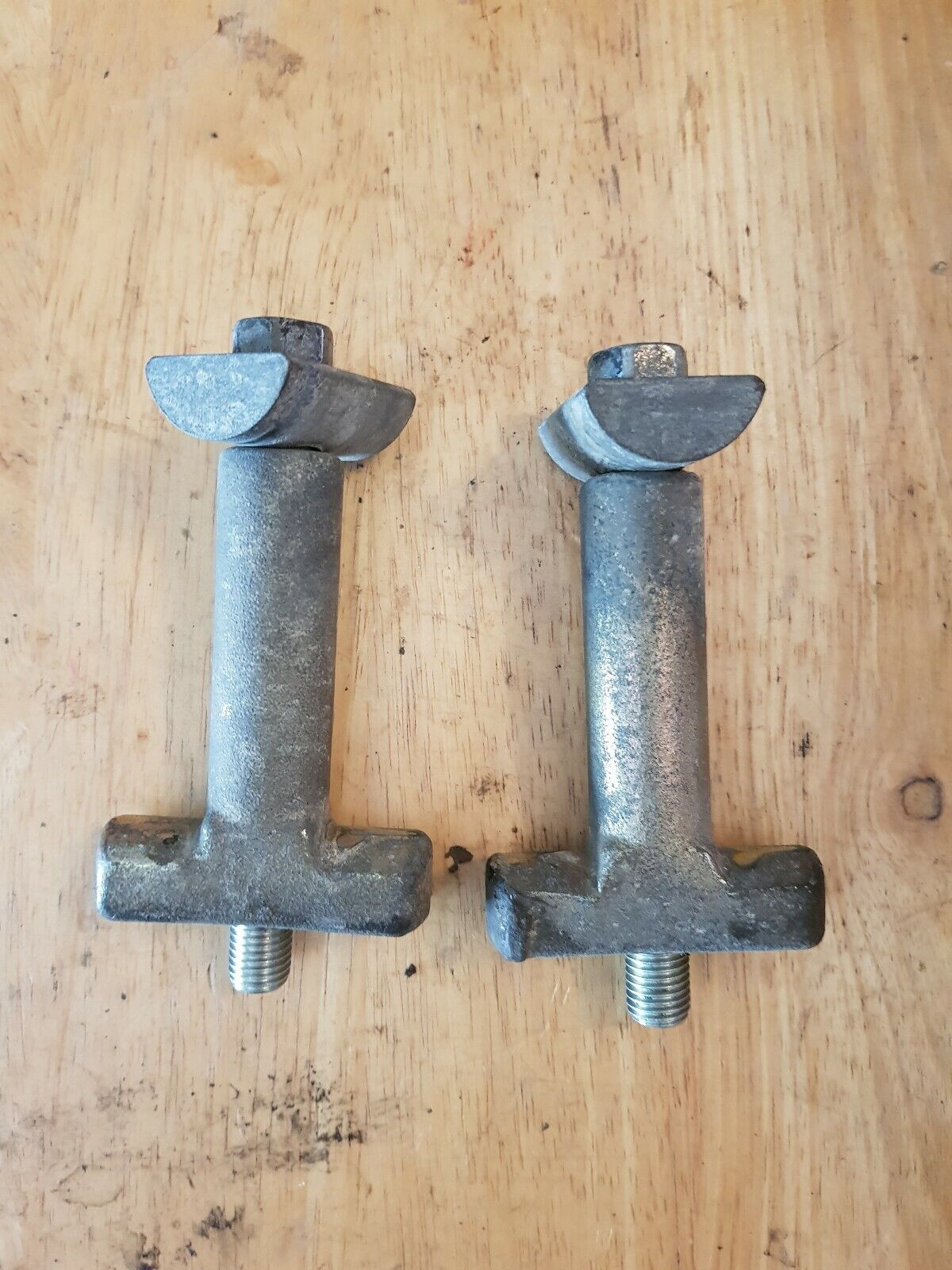 TORNILLO BARRA DE TORSION 74-16-01