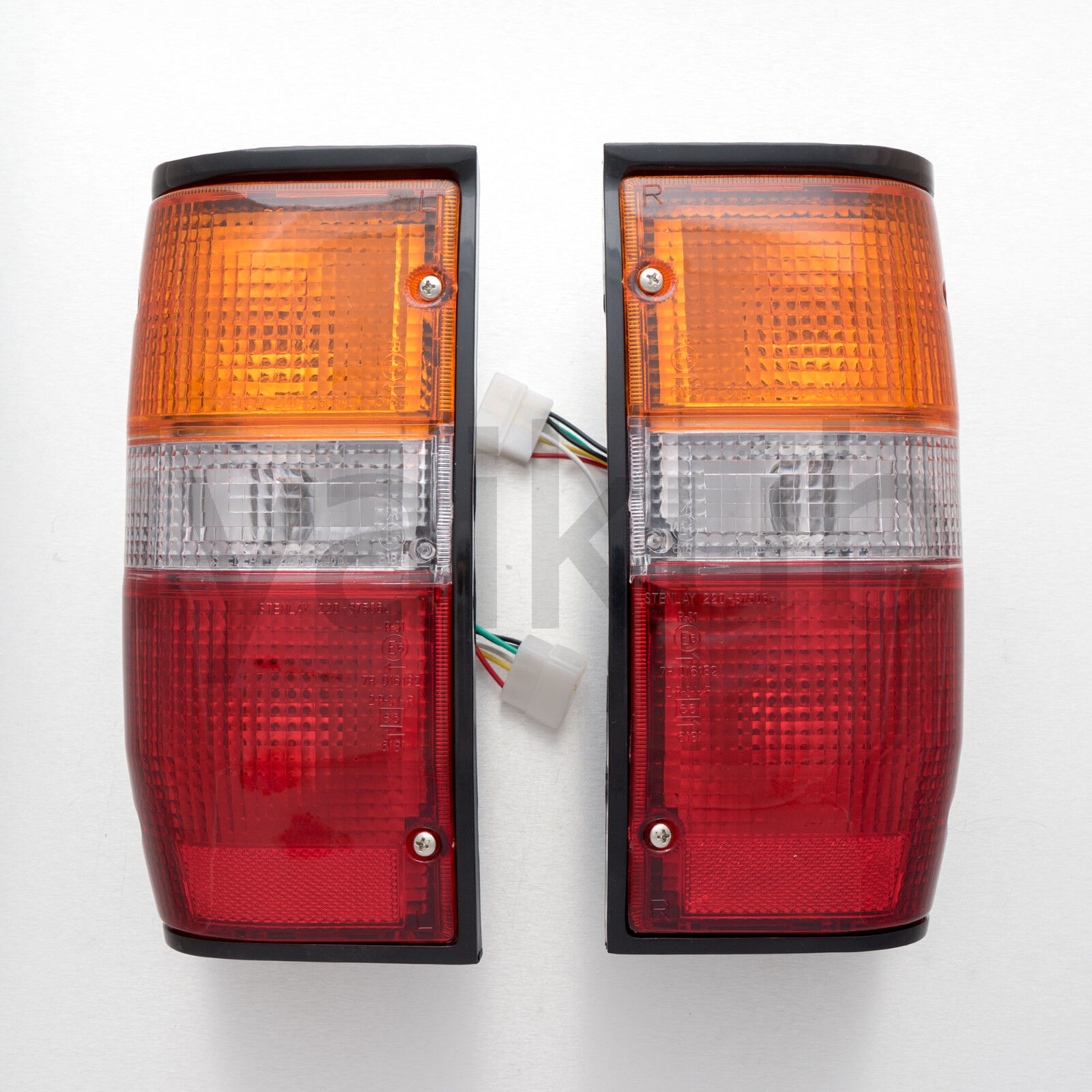 LAMPARA DE CORTESIA 214-1923-2 L